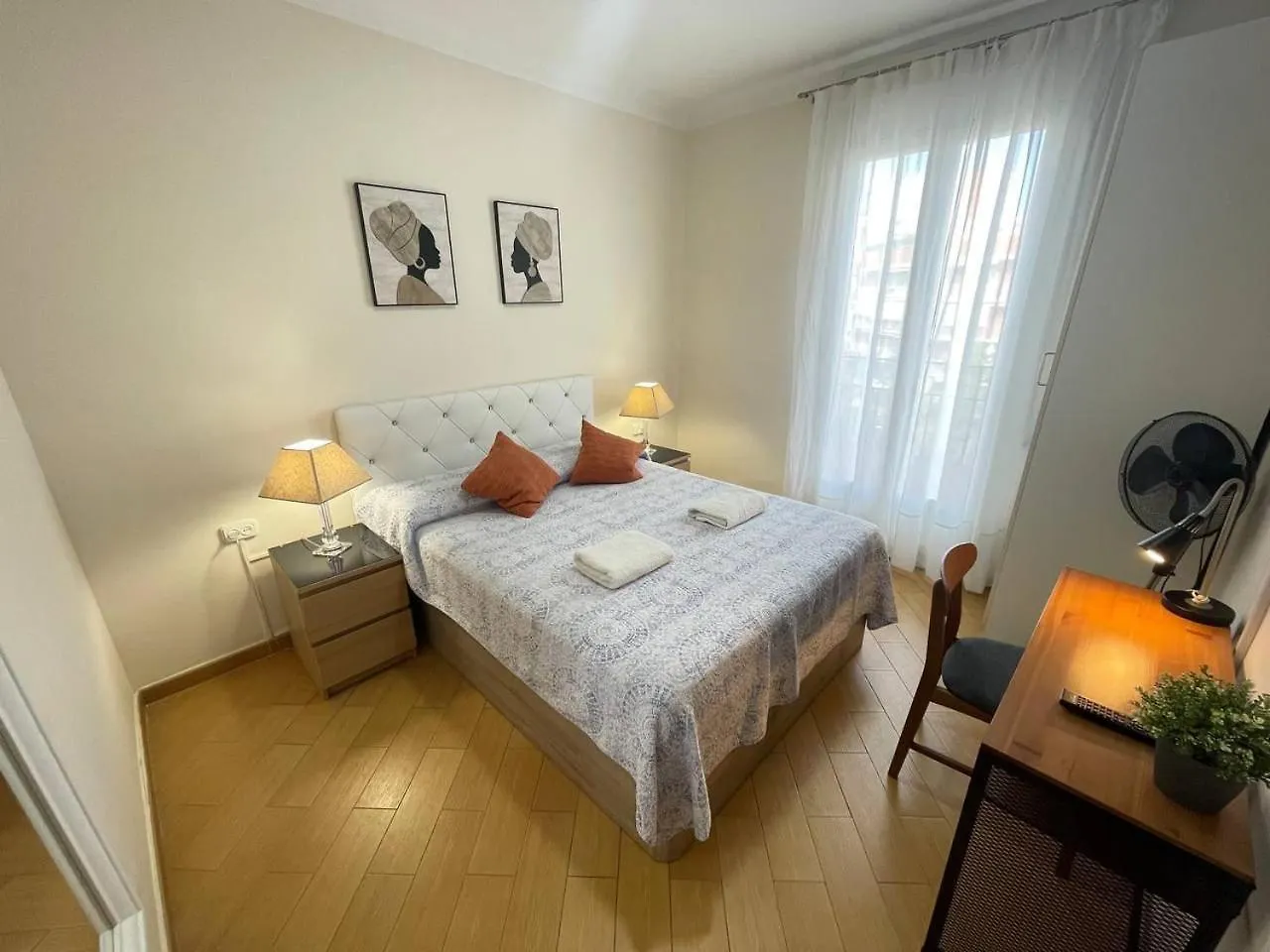 ברצלונה Acogedoras Habitaciones En Valencia לינה וארוחת בוקר