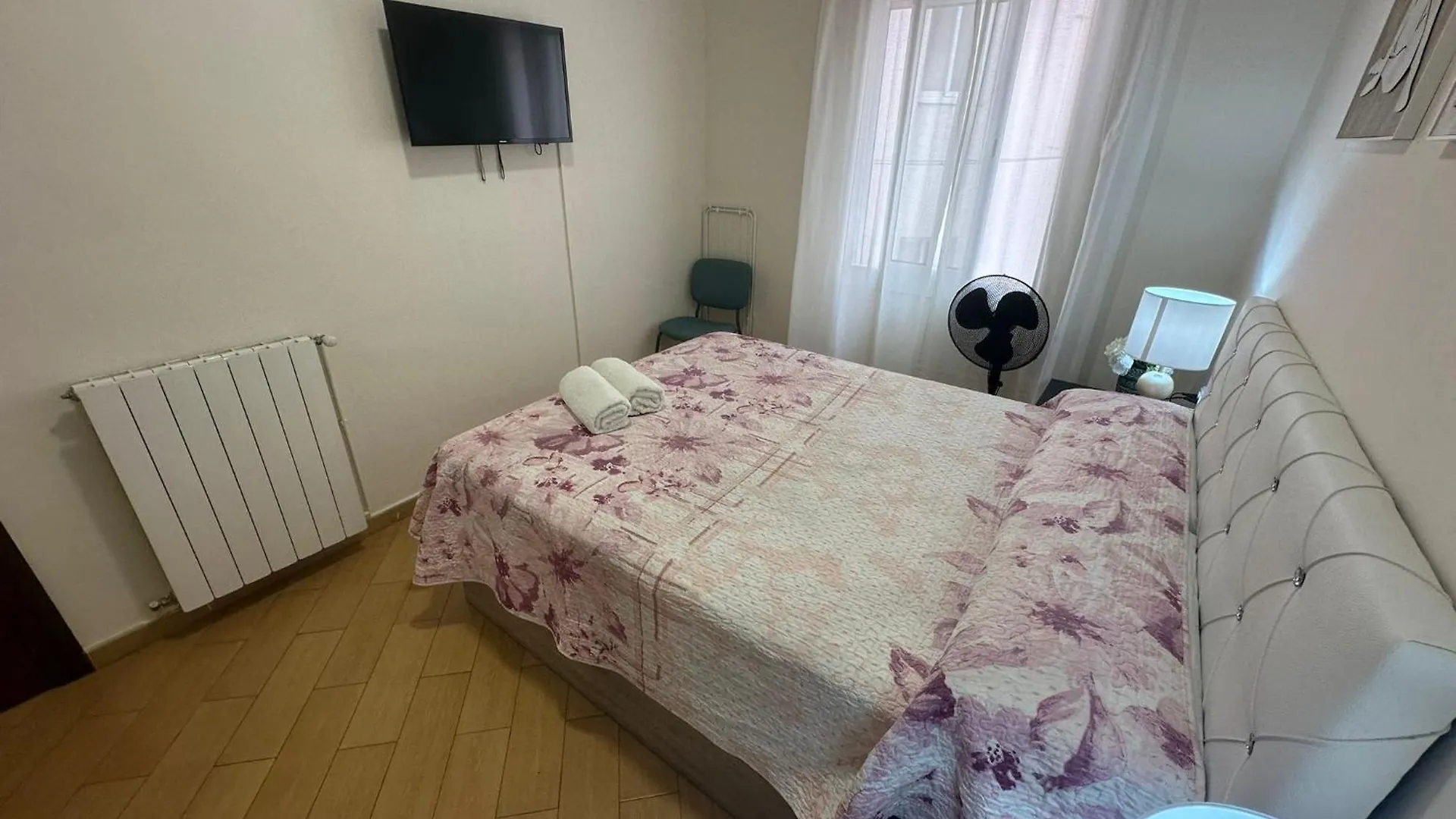 ברצלונה Acogedoras Habitaciones En Valencia לינה וארוחת בוקר